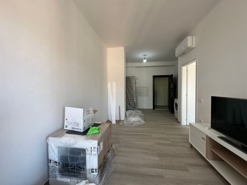 Jepet me qira apartament 1+1