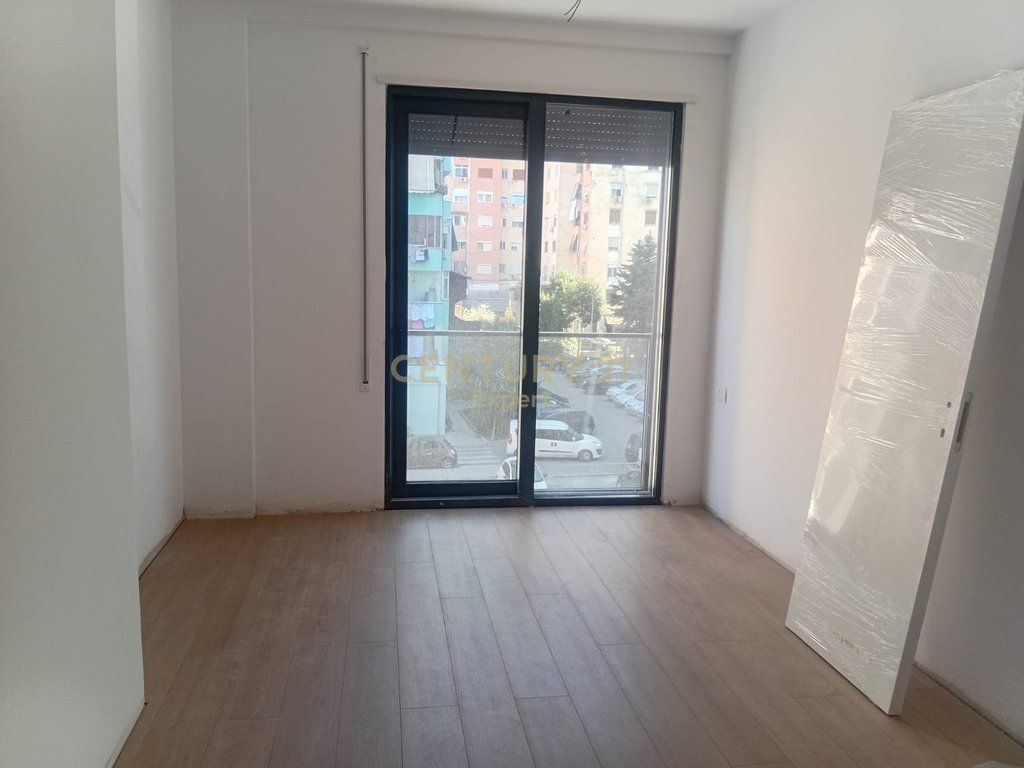 APARTAMENT 2+1+2 NË SHITJE – KRISTAL BUILDING, TIRANË 328,440 €