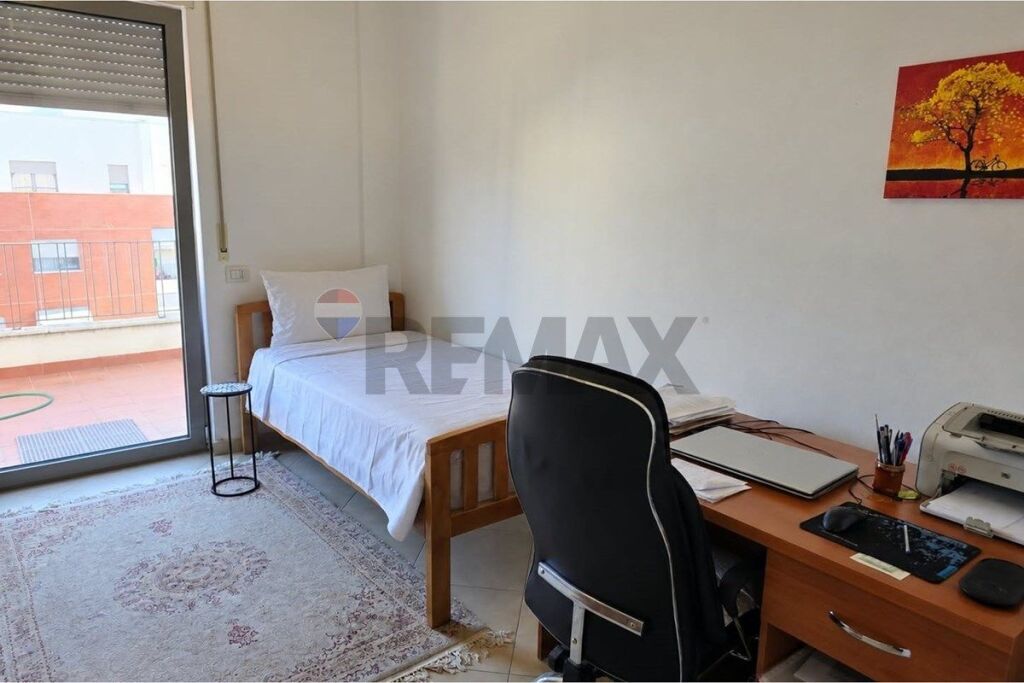 Penthouse with veranda for rent Tower Bridge