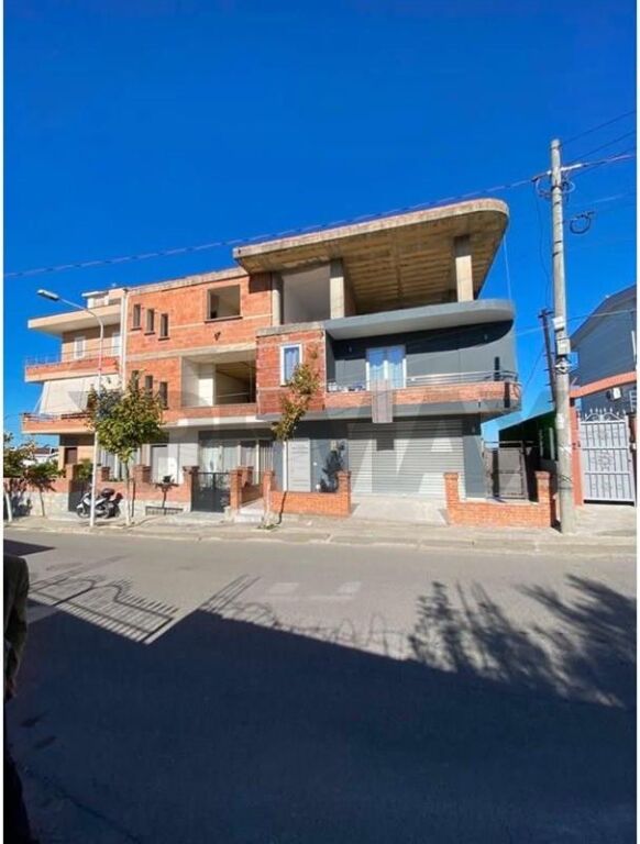 Apartament - Për Shitje - Bathore, Kamëz