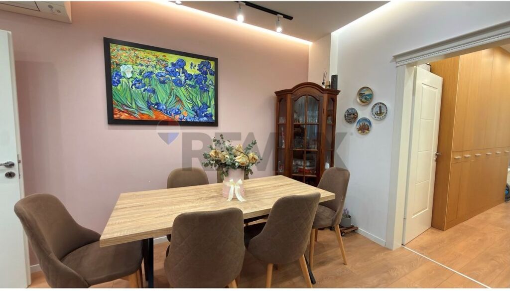 Apartament - Për Qira - Myslym Shyri, Tiranë