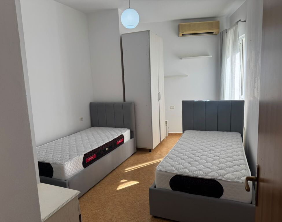 2+1 apartment for rent in Astir (50,000 lek)