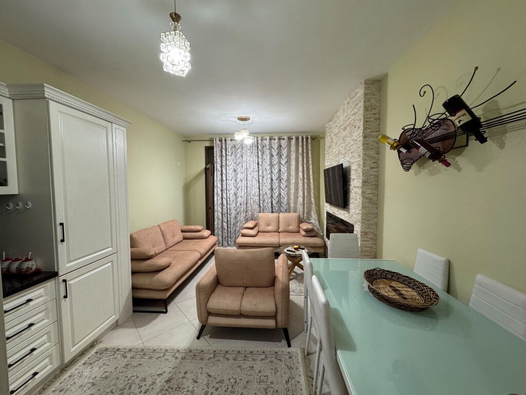 Apartament me qera ne fresk