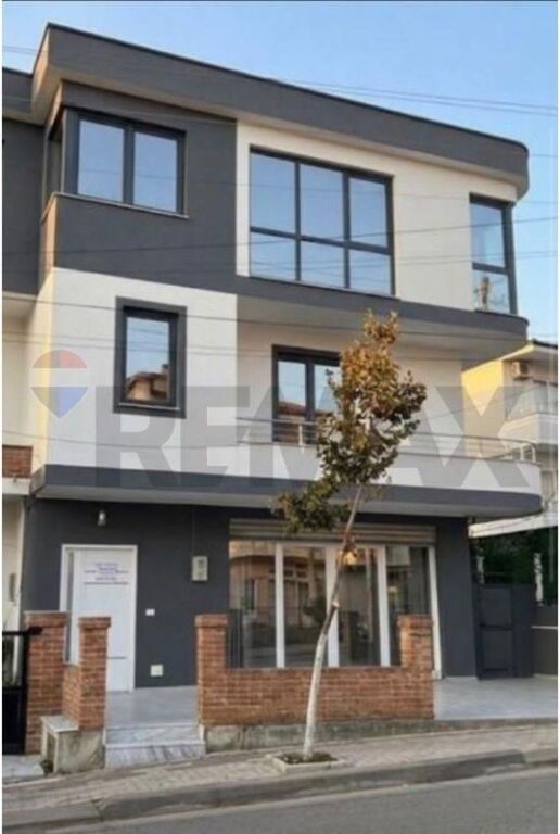 Apartament - Për Shitje - Bathore, Kamëz
