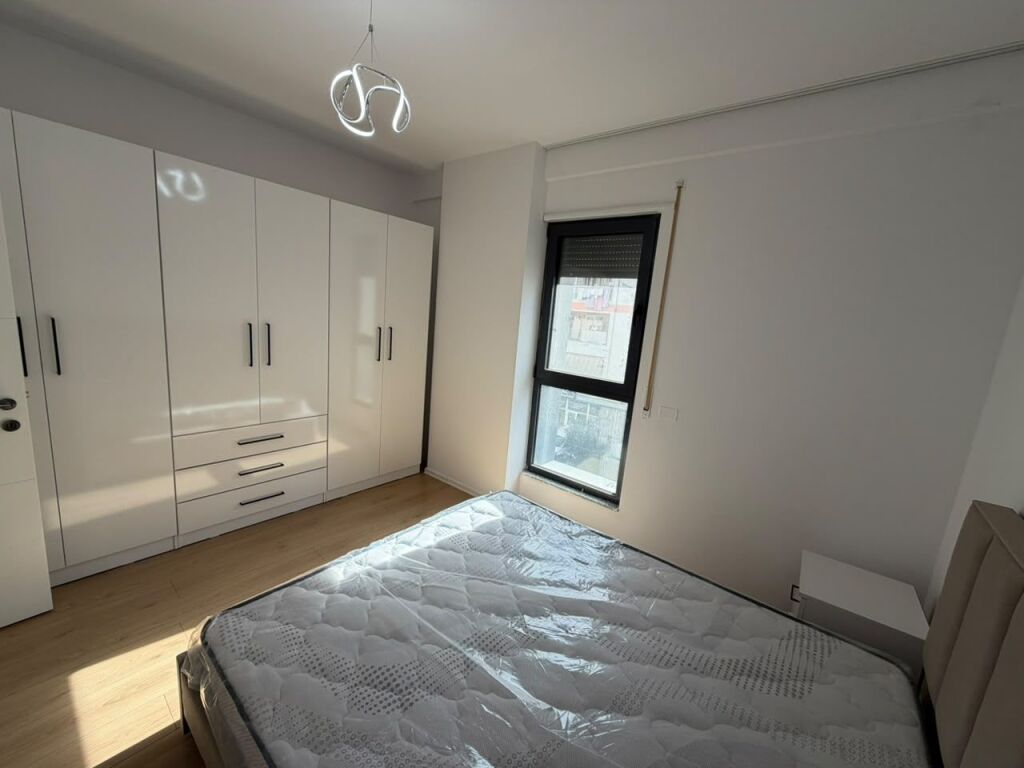 🏡 APPARTAMENTO 1+1 IN AFFITTO+🅿️  📍 Complesso Ndregjoni, Via Jordan Misja, Tirana