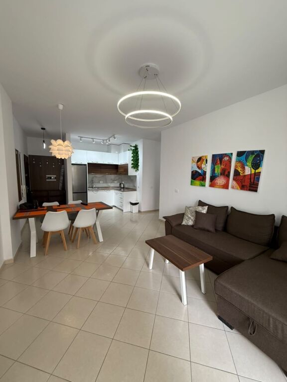 🏡🌊 SHITET APARTAMENT 2+1 ME VERANDË TË MADHE – PLAZH ILIRIA, DURRËS
