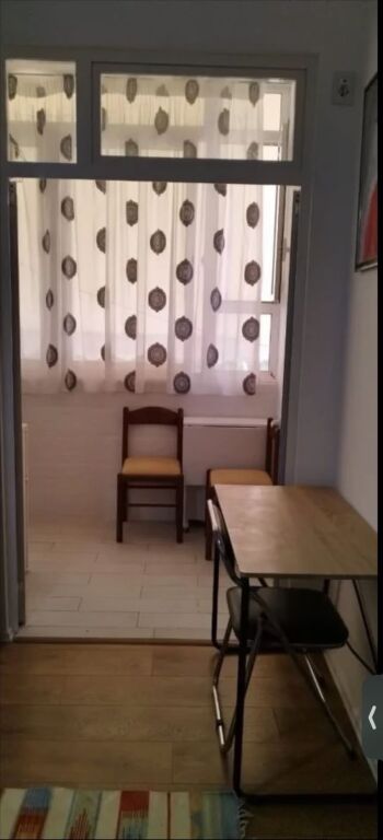Garsoniere me qera tek Konviktet e Inxh tek 21 Dhjetori