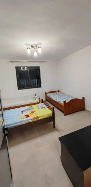 Jepet Me Qera Apartament 3+1+1 Ballkon