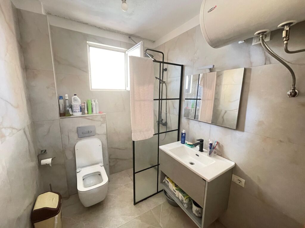 SHITET APARTAMENT 2+1 NË PORCELAN!