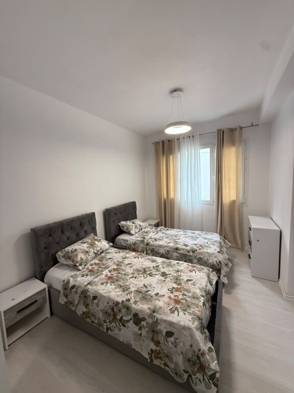 Ap 2+1 me qira tek River Residence