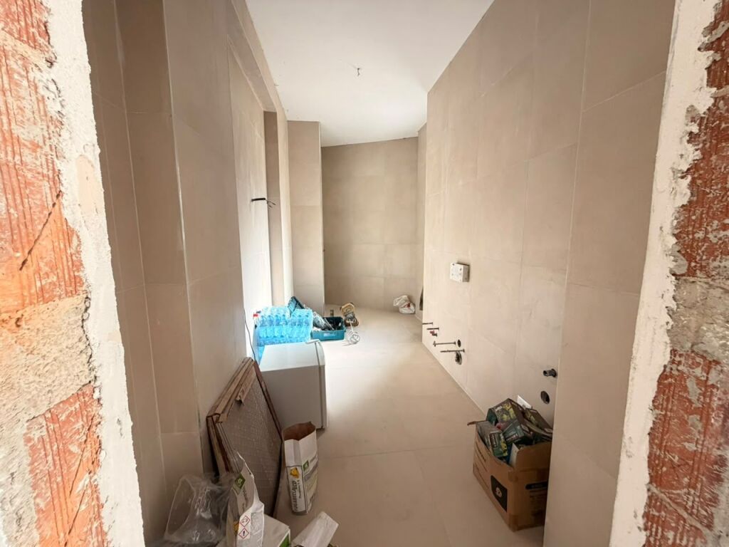 Apartament 2+1+2 në Green Valley Residence – Elegancë dhe komoditet pranë Liqenit