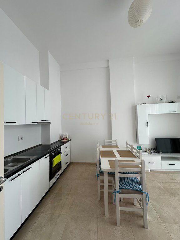 APARTAMENT 2+1 PËR SHITJE – 100 METRA LARG DETIT, NË GJIRIN E LALZIT !
