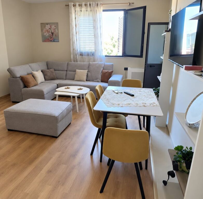 🏡🔑 JEPET ME QIRA PAPAFINGO – DURRËS