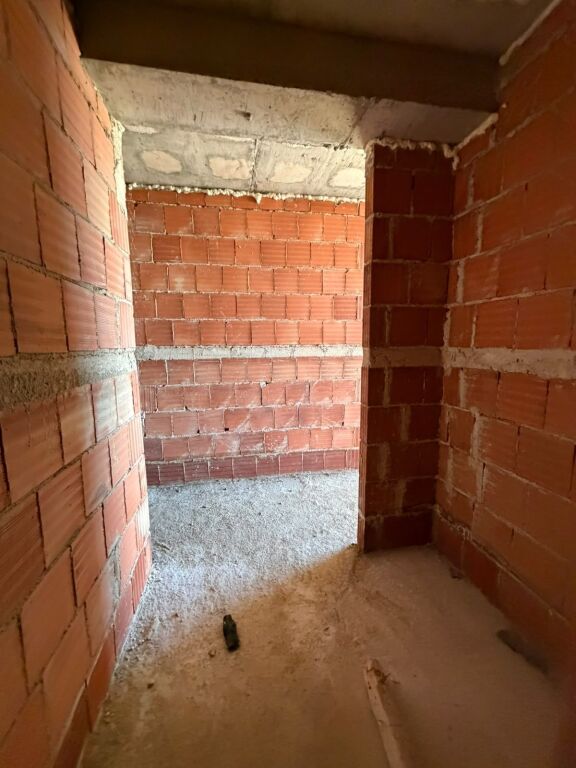 🏡 **SHITET APARTAMENT 3+1+2 TUALETE ME VERANDË – KODRA E DIELLIT 2**