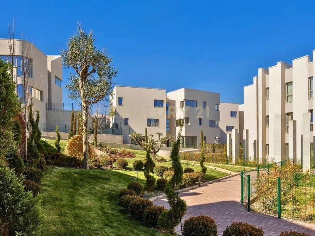 Apartament 2+1+2 në Green Valley Residence – Elegancë dhe komoditet pranë Liqenit