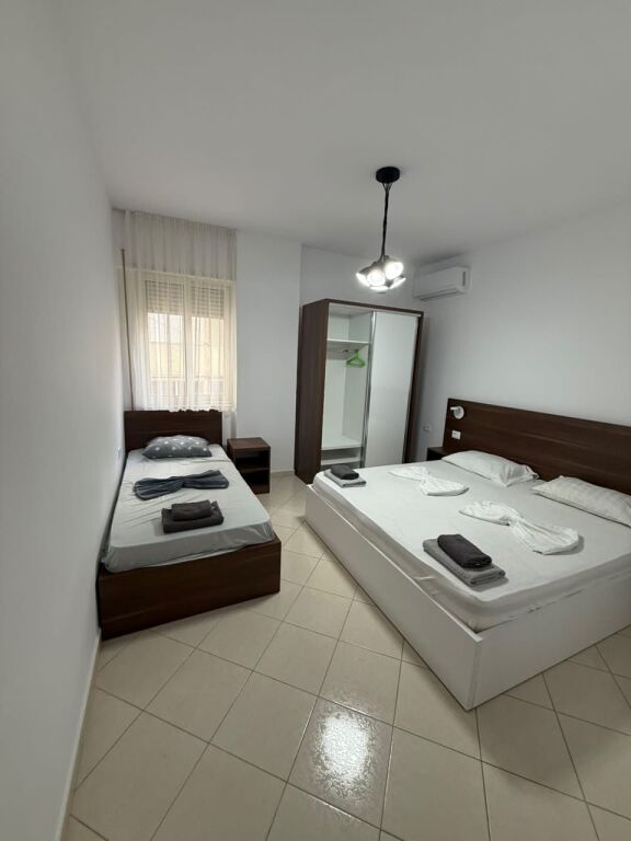 🏡🌊 SHITET APARTAMENT 2+1 ME VERANDË TË MADHE – PLAZH ILIRIA, DURRËS