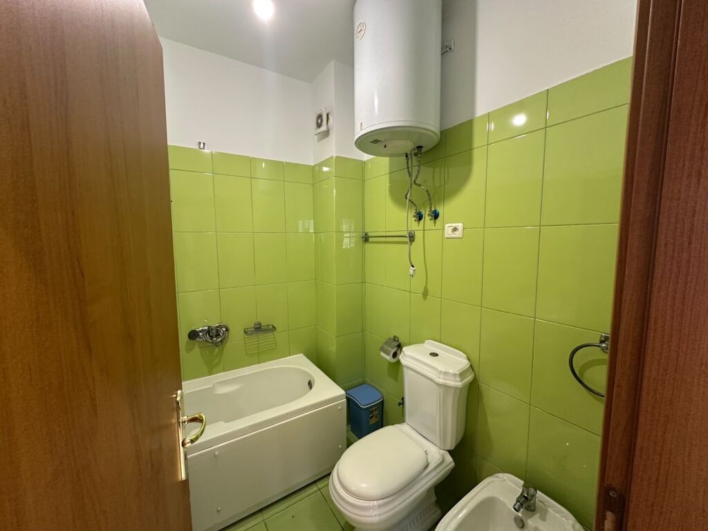 SHITET APARTAMENT 3+1, 📍Rrethrrotullimi I Selites, afër Cristal Center