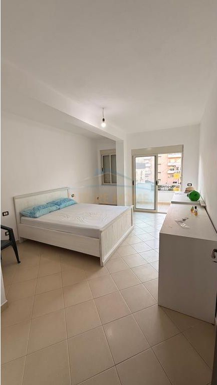 Shitet, Apartament 2+1+2, Kazazi, Durrës.