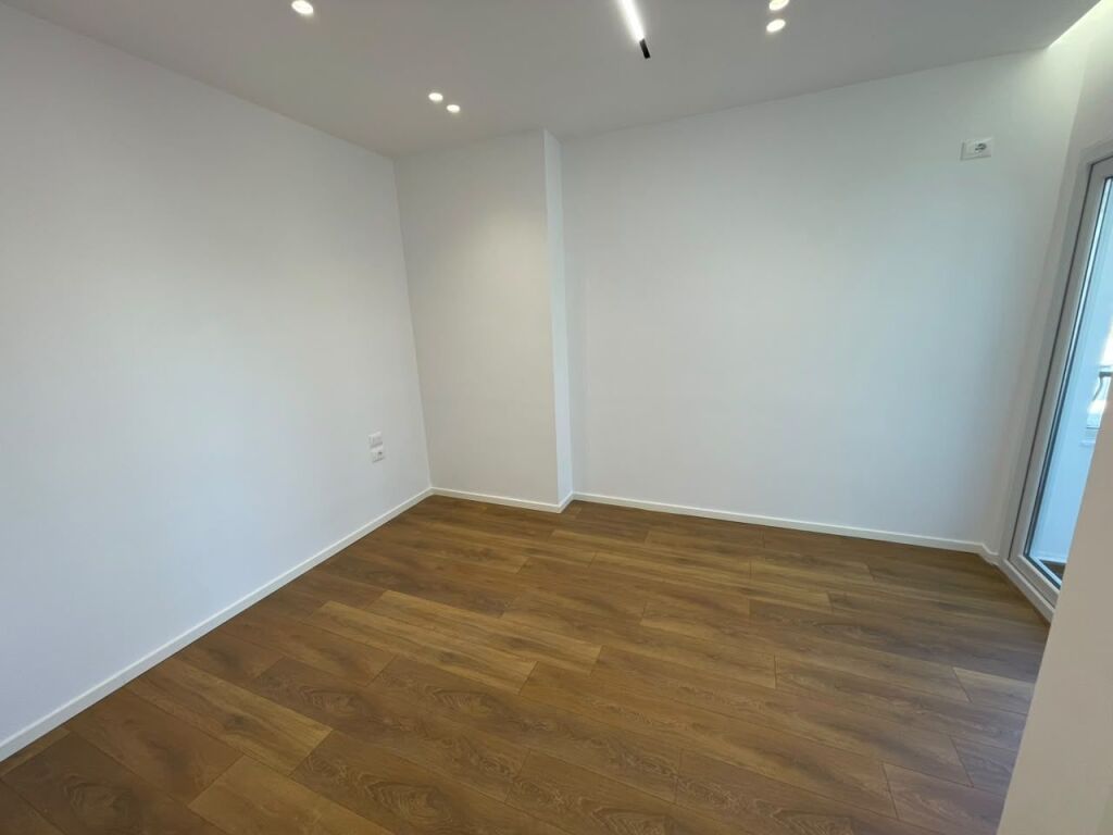 Shitet Apartament 1+1 tek Mozzaiku i Tiranes ID 5864