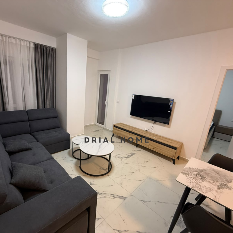 Apartament me qera 1+1