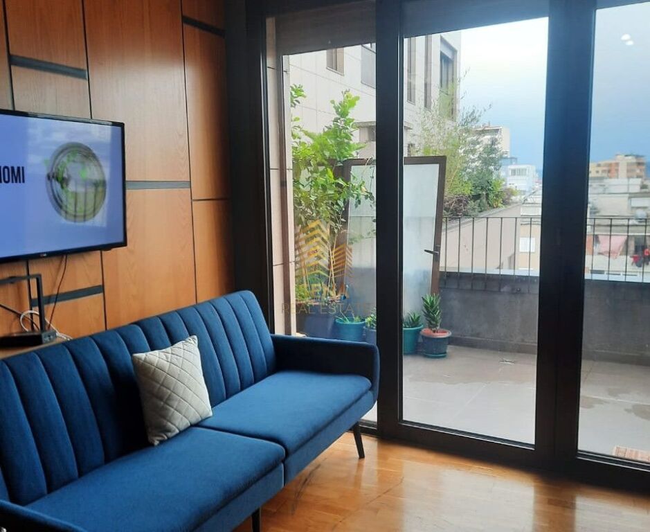 Qira, Apartament 1+1+A+blk, Qender, Rruga e Barrikadave, 60.000 Lek/Muaj