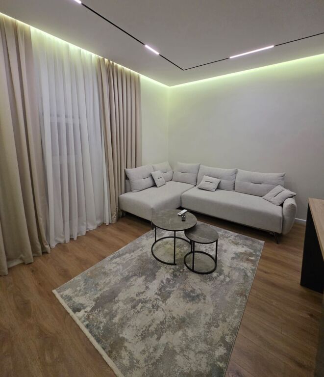 Shitet Apartament tek Kompleksi Kadiu
