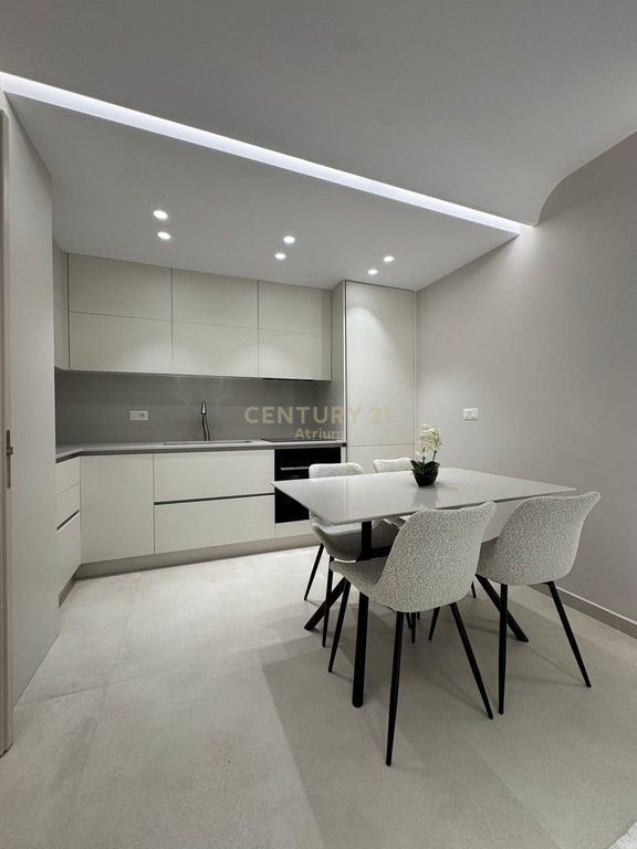 ✨ IN AFFITTO | APPARTAMENTO DI LUSSO +POSTO AUTO NEL RESIDENCE "KODRA E DIELLIT 2"