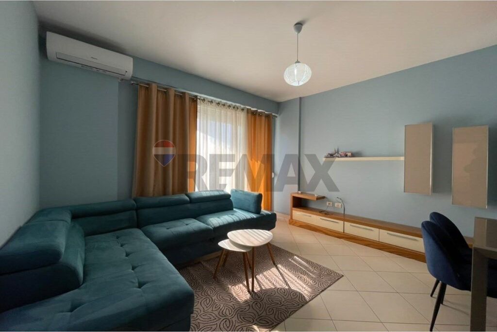 Appartamento 1+1 in affitto, Complesso Kontakt, 21 Dhjetori