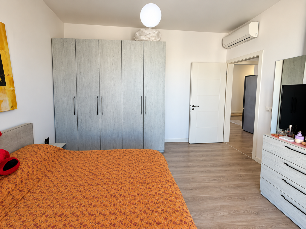 For sale, 1+1 Apartment + Parking Space, Fusha e Aviacionit, Tirana.