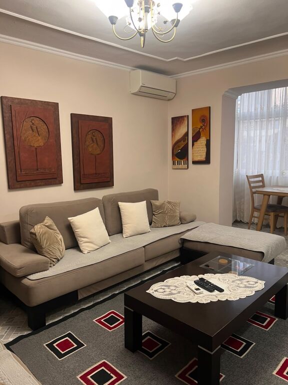 🏡 3+1 apartment for rent  📍 Vath Korreshi Street, near the Ballet School