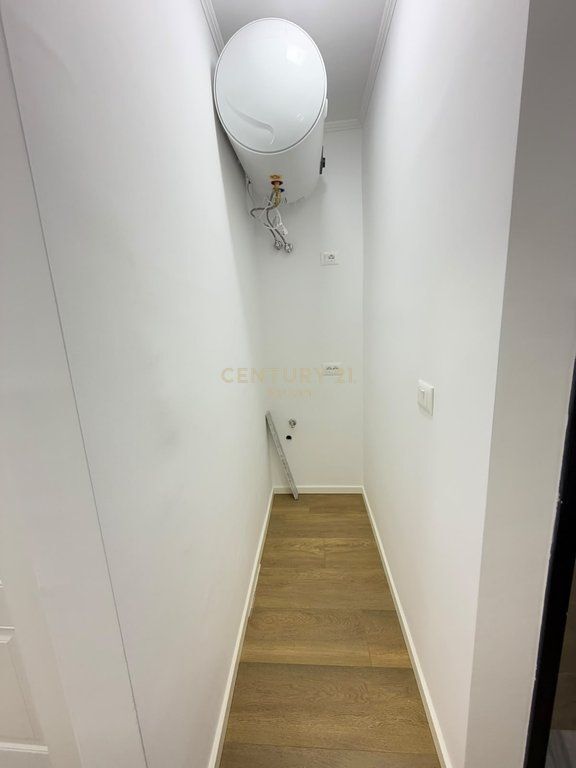 Apartament 1+1 per qira ne qender te Tiranes.