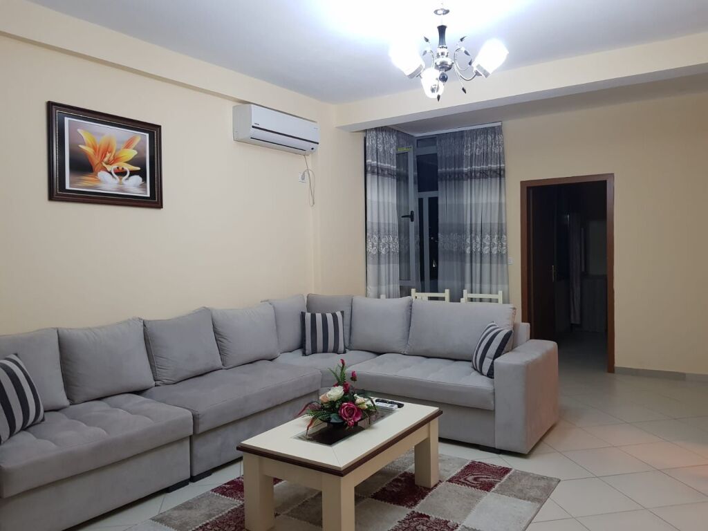 Appartamento 1+1 in affitto ad Astir vicino al Bar Artisti