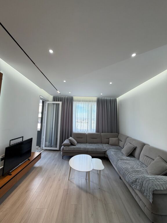 Univers City -Apartament 2+1 me Qira!