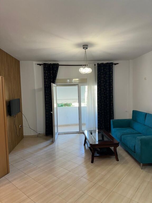 2+1, al cavalcavia del comune, 650 mila lek