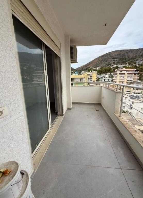 SHITET APARTAMENT 1+1 ME PAMJE NGA DETI – SARANDË