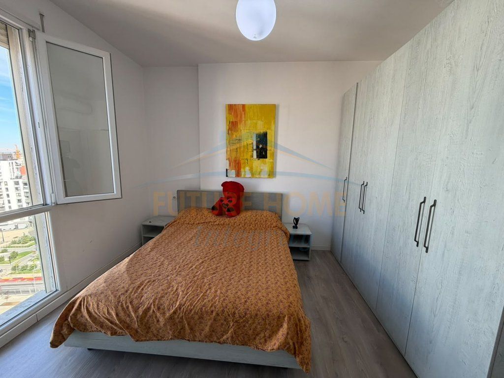 Shitet, Apartament 1+1+Post Parkimi, Fusha e Aviacionit, Tiranë.