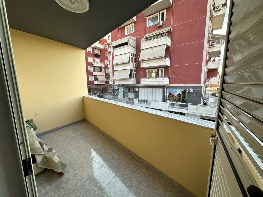 SHITET APARTAMENT 3+1, 📍Rrethrrotullimi I Selites, afër Cristal Center