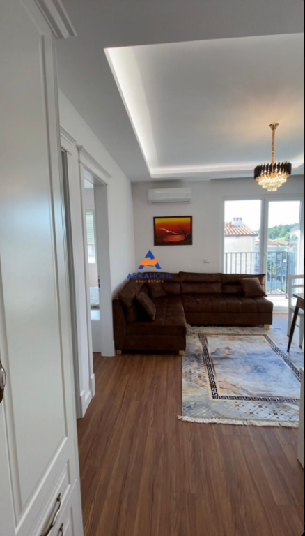 APPARTAMENTO 2+1 CON BALCONE IN AFFITTO “SAUK” 55.000 LEKE