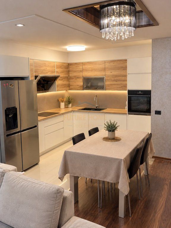 Shitet ,Apartament 2+1, Zogu i Zi .
