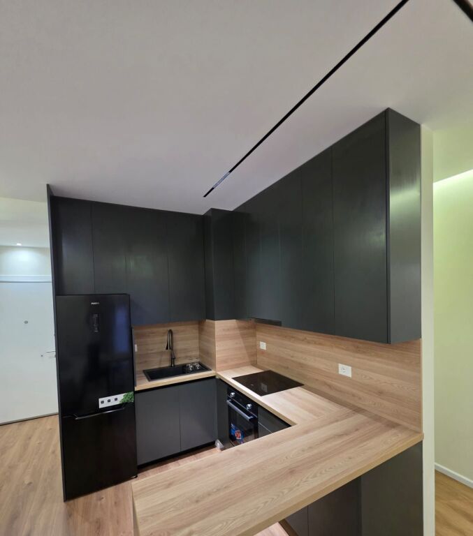 Shitet Apartament tek Kompleksi Kadiu