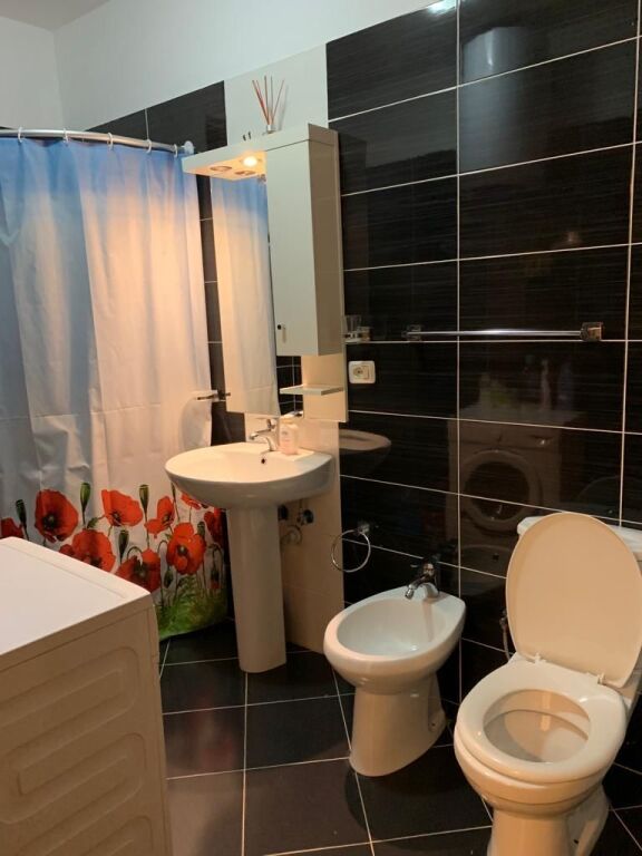Appartamento 2+1 in affitto in via Panorama vicino al Complesso Prestige, Tirana. ID 5875
