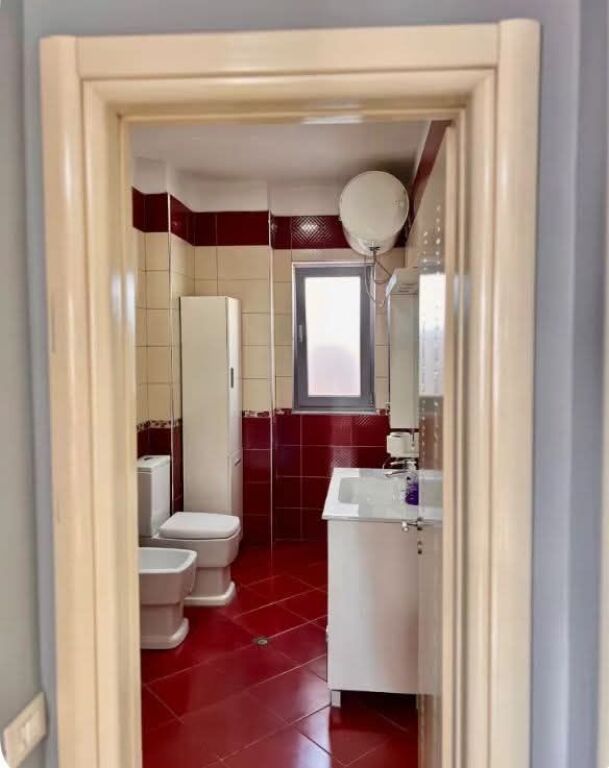 Apartament me Qera 2+1+2 - Bulevardi Zogu i Pare, Tirane