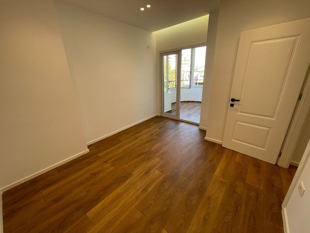 Shitet Apartament 1+1 tek Mozzaiku i Tiranes ID 5864