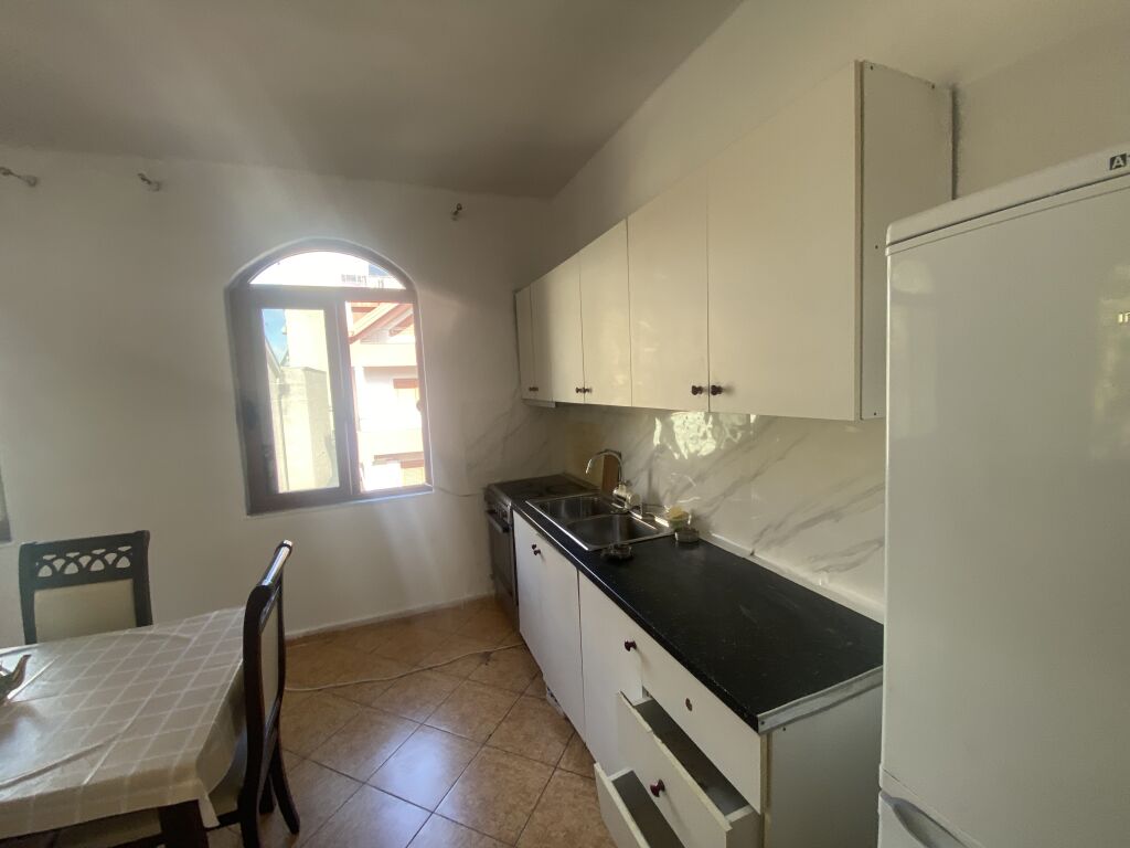 Apartament 1+1 per qera 5 Maji !