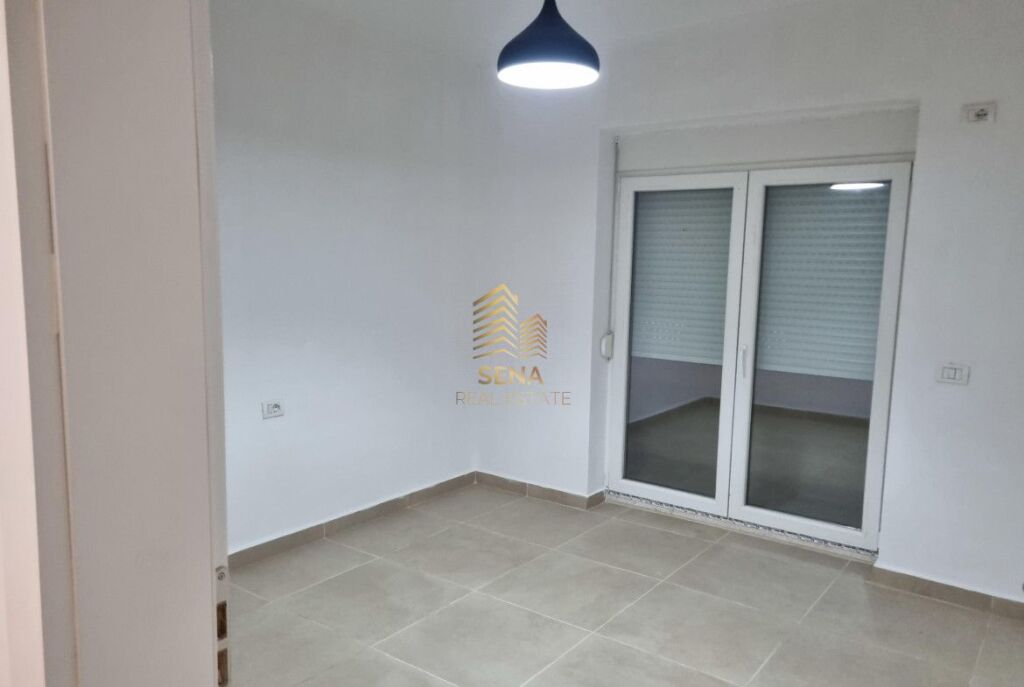 For rent, 2+1+balcony apartment, partially furnished, Ali Demi, 50,000 lek/month