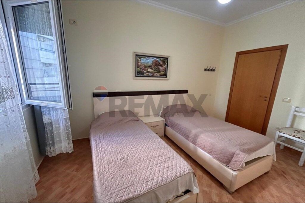 🏡 APPARTAMENTO 2+1+2 IN AFFITTO A LUNGO TERMINE – VLORË!