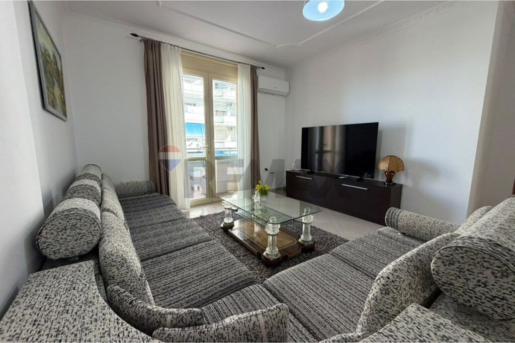 2+1 APARTMENT FOR LONG-TERM RENT – LUNGOMARE, VLORË!