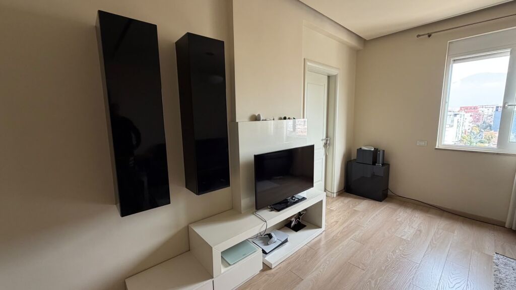 Apartament me qira prane 21 Dhjetorit!