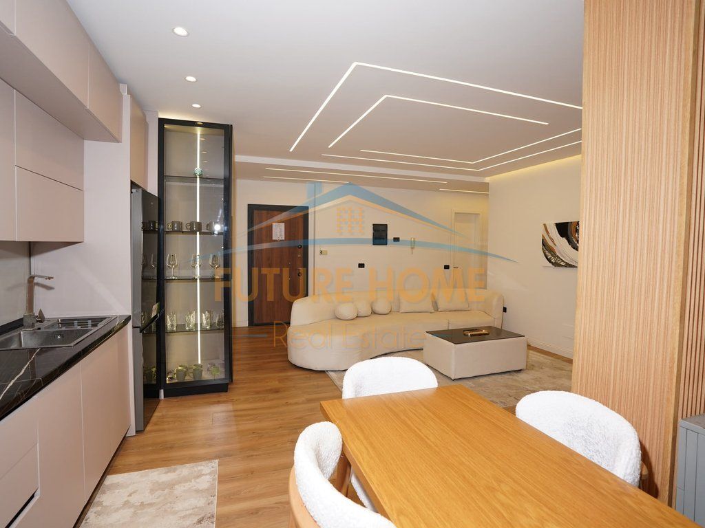 For rent, 2+1+2 Apartment, Rruga e Kosovarëve, Tirana