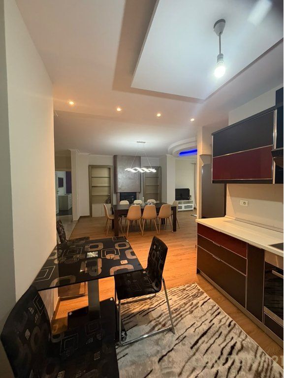 2+1 Apartment for Rent at Kristal Shopping Center!